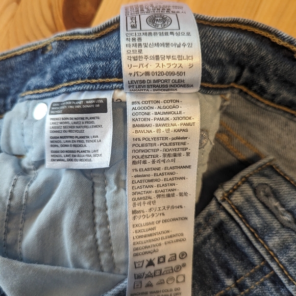 Levi's Jean Wedgie Straight 26 - Picture 6 of 6